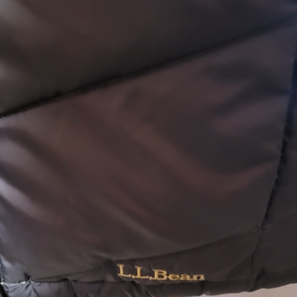 L. L. Bean Reversible Grey & Green Goose Down Filled Puffer Vest Womens Size Med - Picture 10 of 10